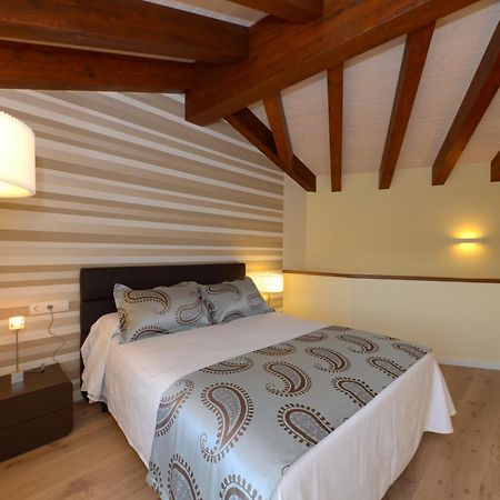 Apartamentos El Palacete De Ainsa Bagian luar foto