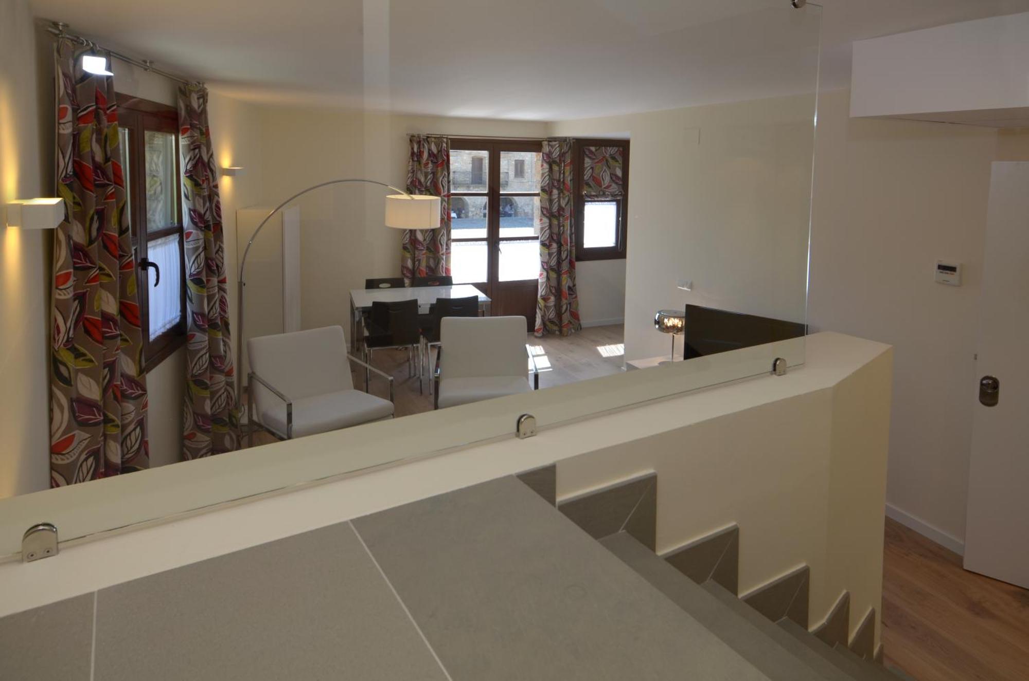Apartamentos El Palacete De Ainsa Bagian luar foto